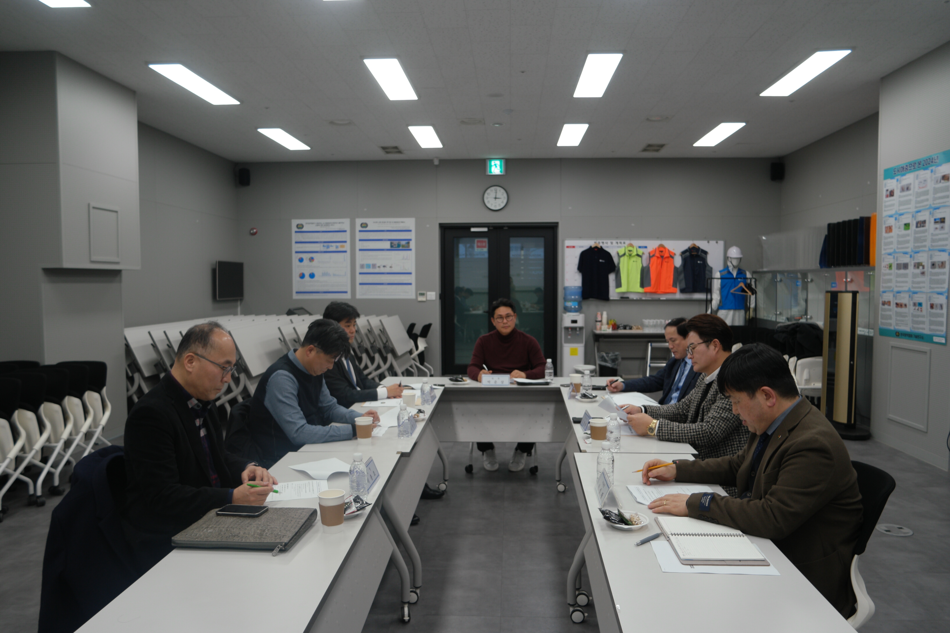 게시판 본문의 첨부파일 이미지입니다. : 2026년 1차 상생협의위원회 회의_1.JPG